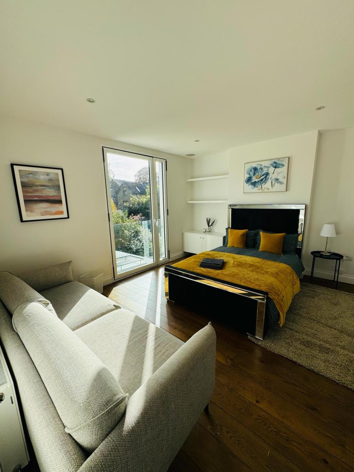 Stunning Flat In Chiswick Apartment Лондон Екстериор снимка