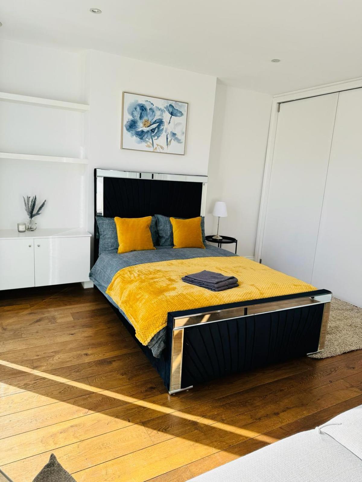 Stunning Flat In Chiswick Apartment Лондон Екстериор снимка